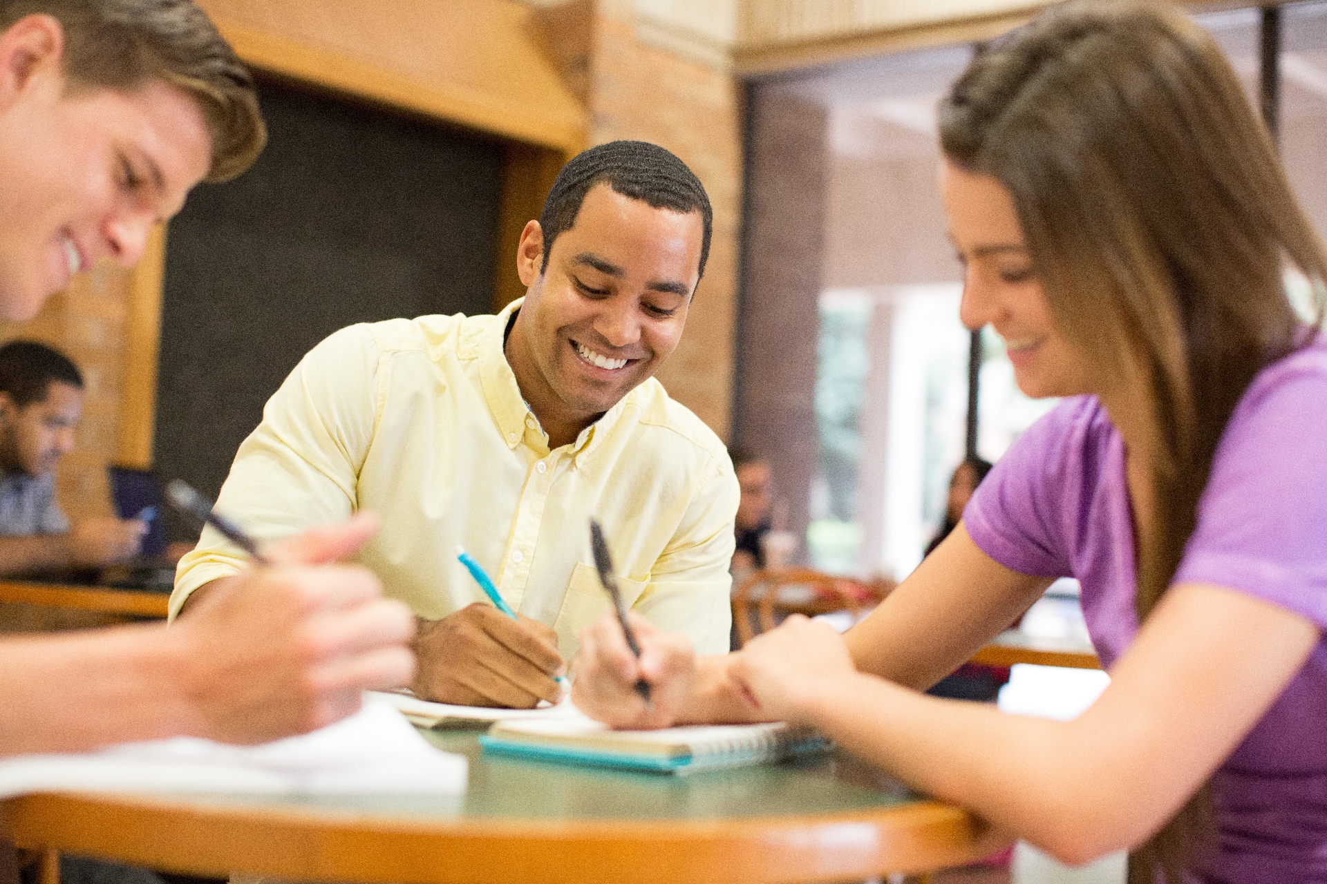 �߂��ɏZ�ފO���l